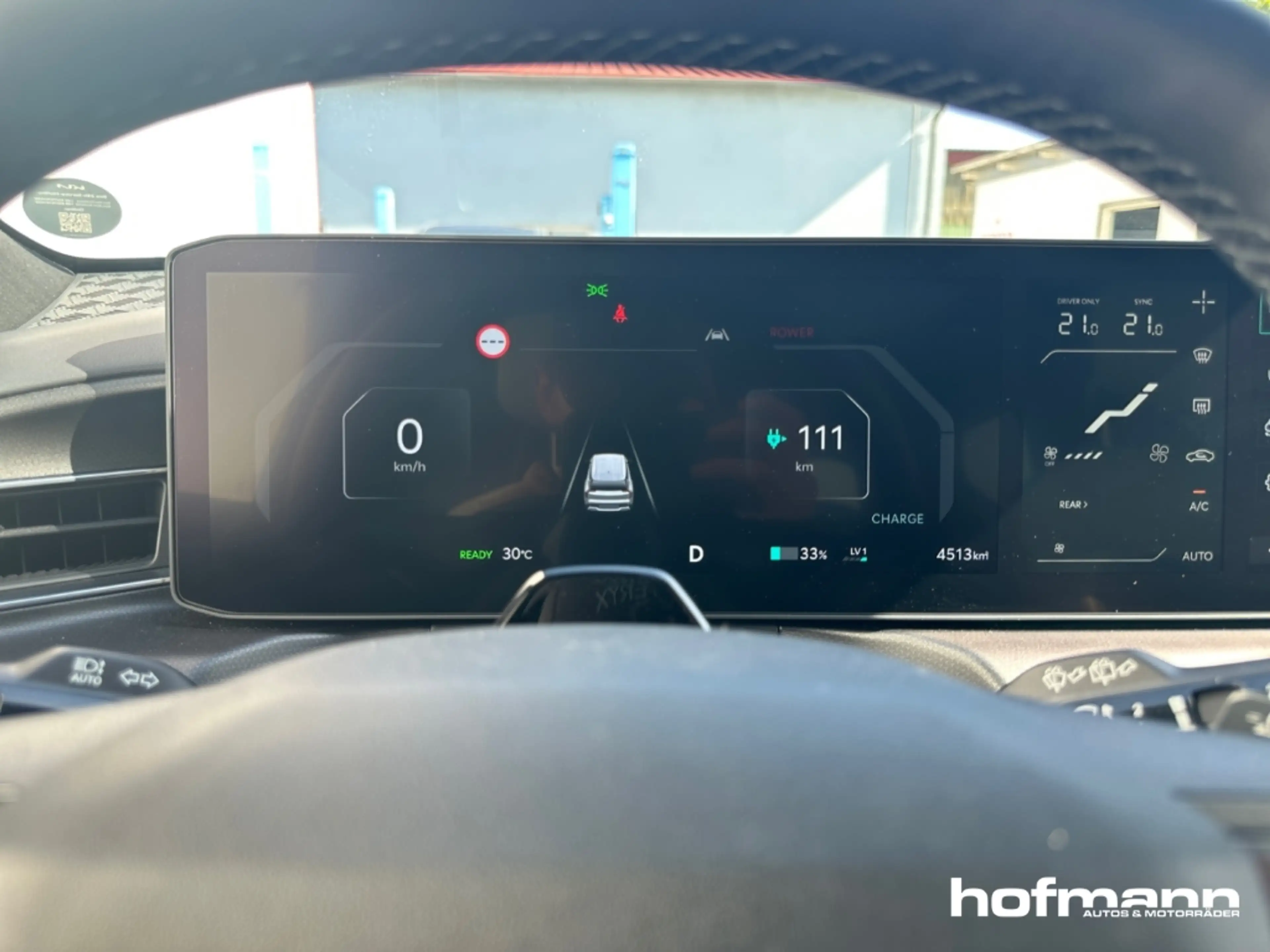 Kia EV9 AWD GTL Launch Ed. 6S Swivel — photo 16