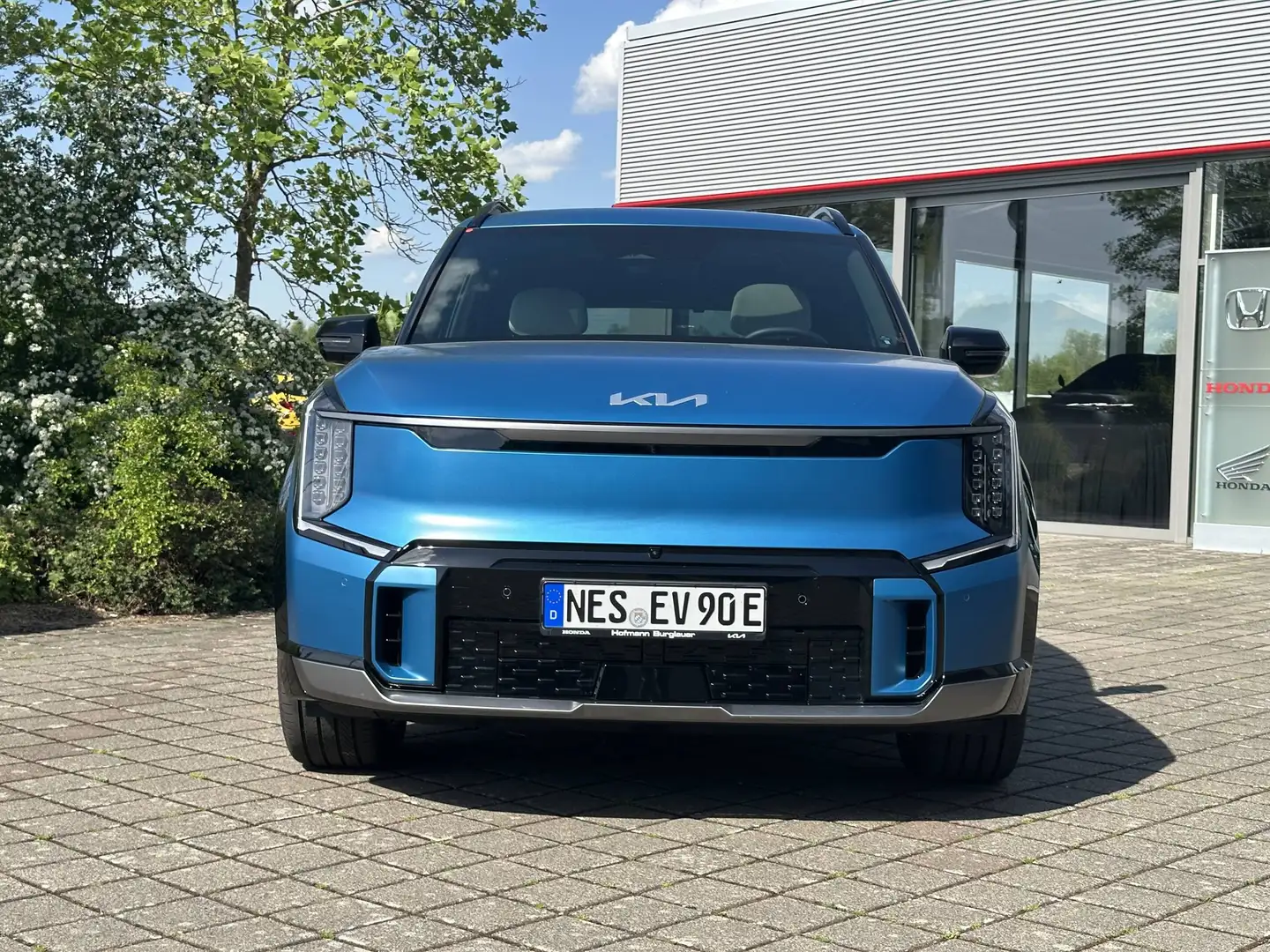 Kia EV9 AWD GTL Launch Ed. 6S Swivel Blau - 2