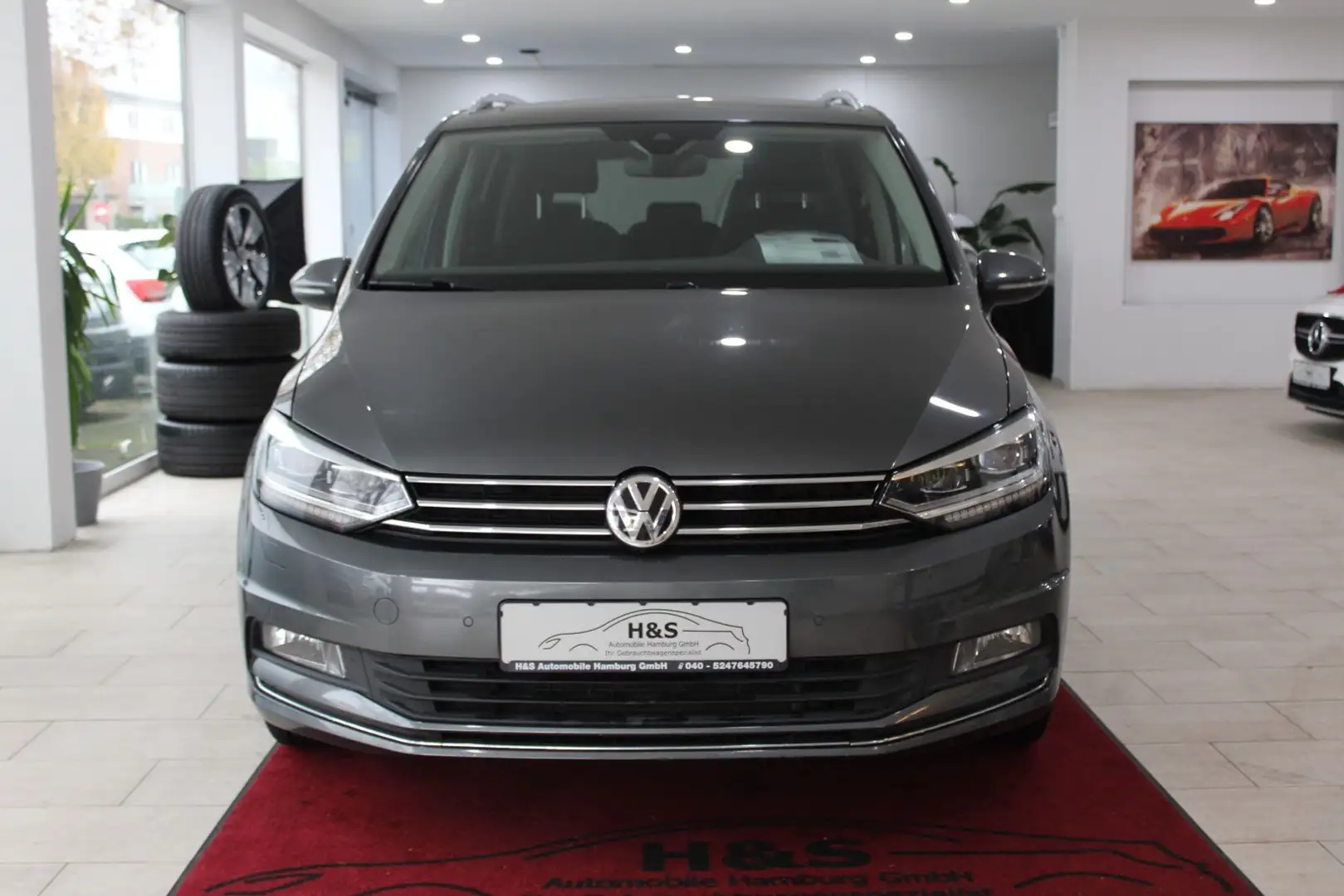 Volkswagen Touran 2.0 TDI SCR Bluemotion *PANORAMA*AHK*KAMERA* Grau - 2
