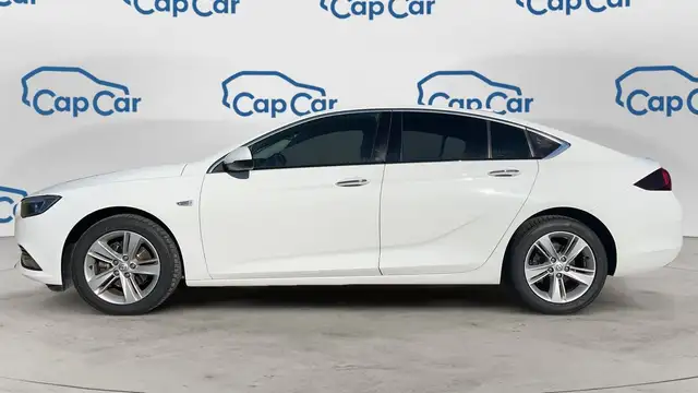 Opel Insignia view 2