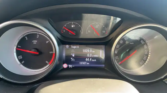 Opel Insignia view 12