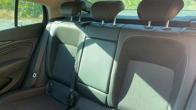 Opel Insignia view 9