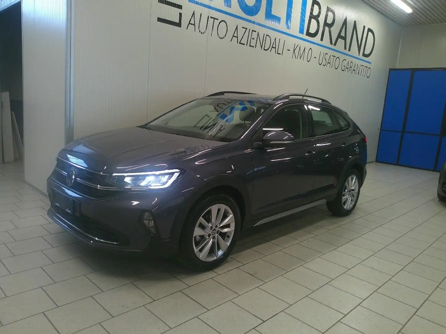 Volkswagen Taigo 10 TSI 110CV DSG Life Led Pack Winter Garanzia 24 Grijs - 2