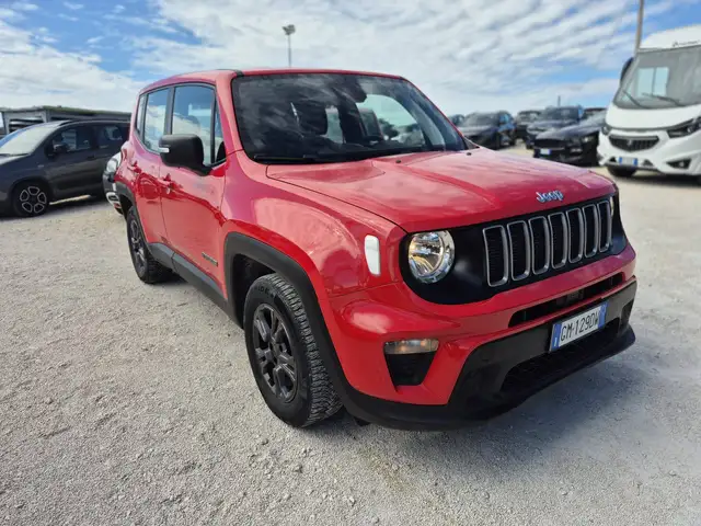 Jeep Renegade view 5