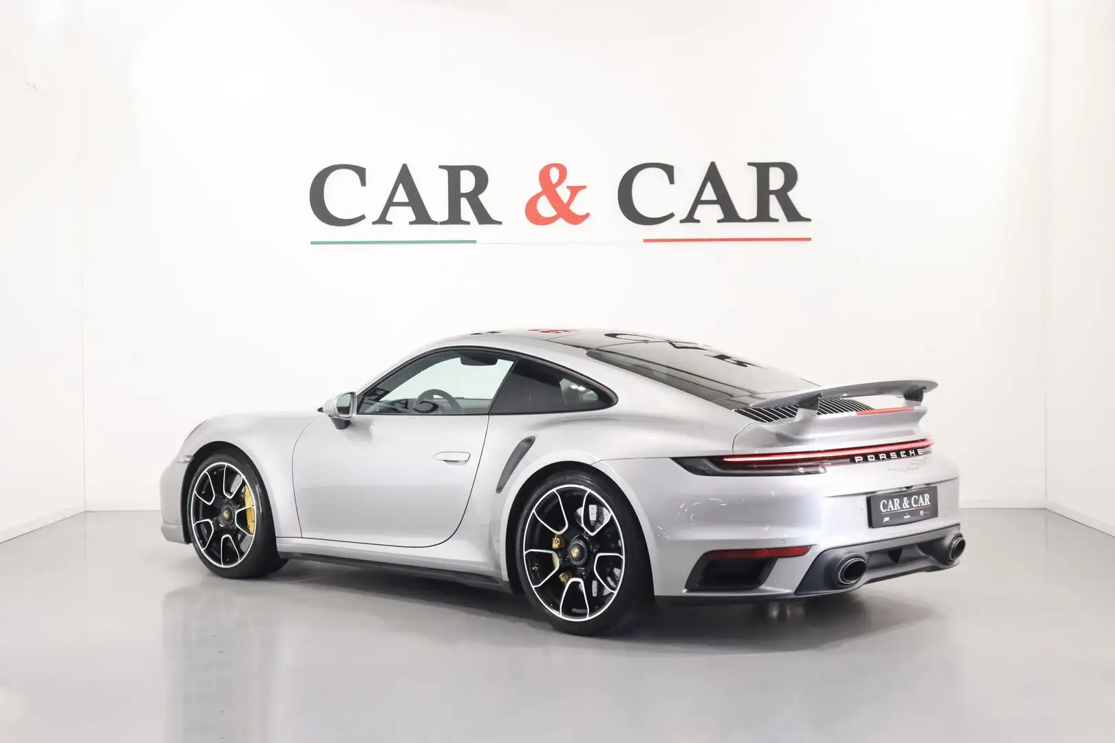 Porsche 911 992 Turbo S Coupé Argento - 2