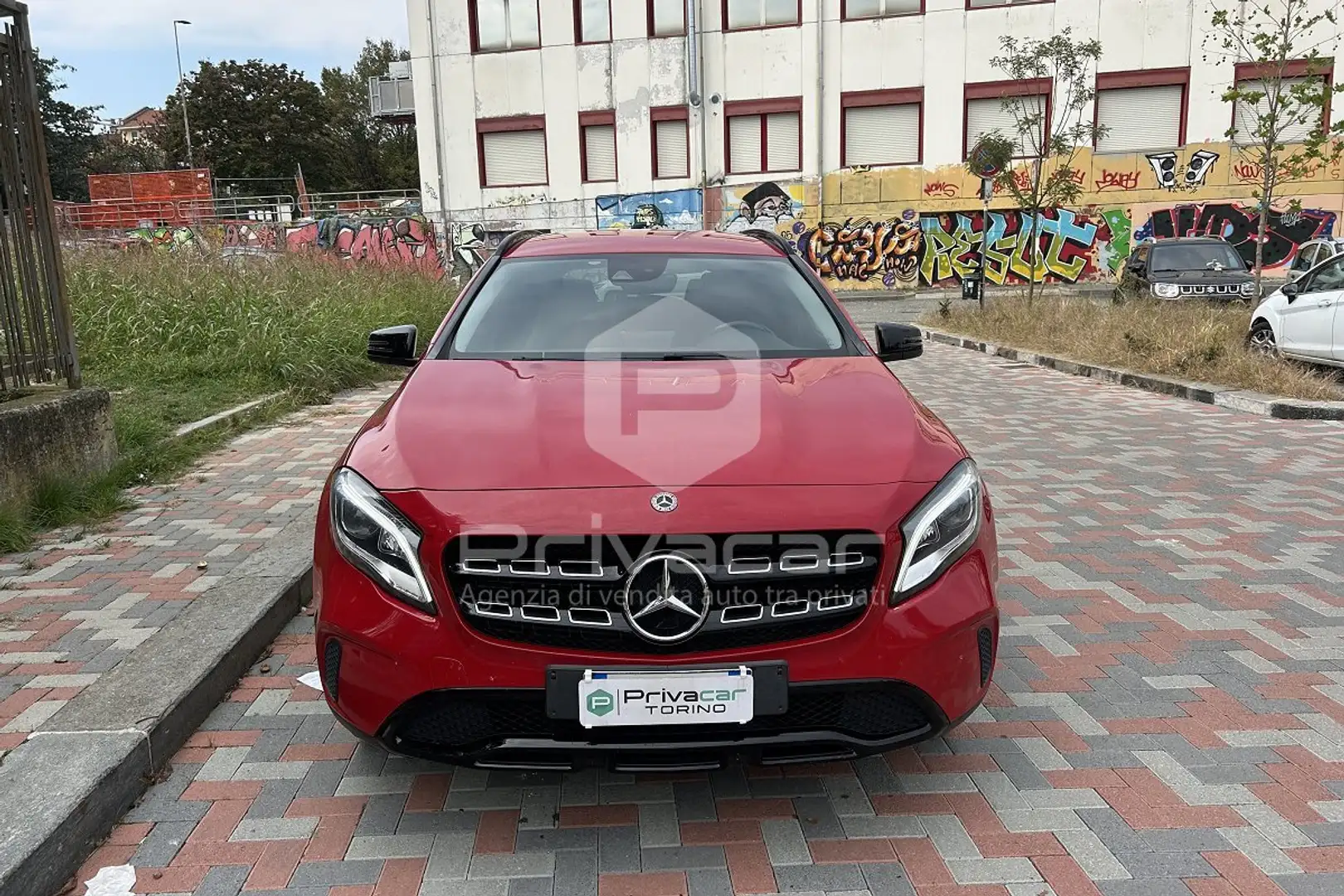 Mercedes-Benz GLA 180 GLA 180 d Automatic Sport Rouge - 2