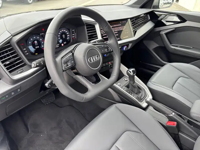 Audi A1 view 11
