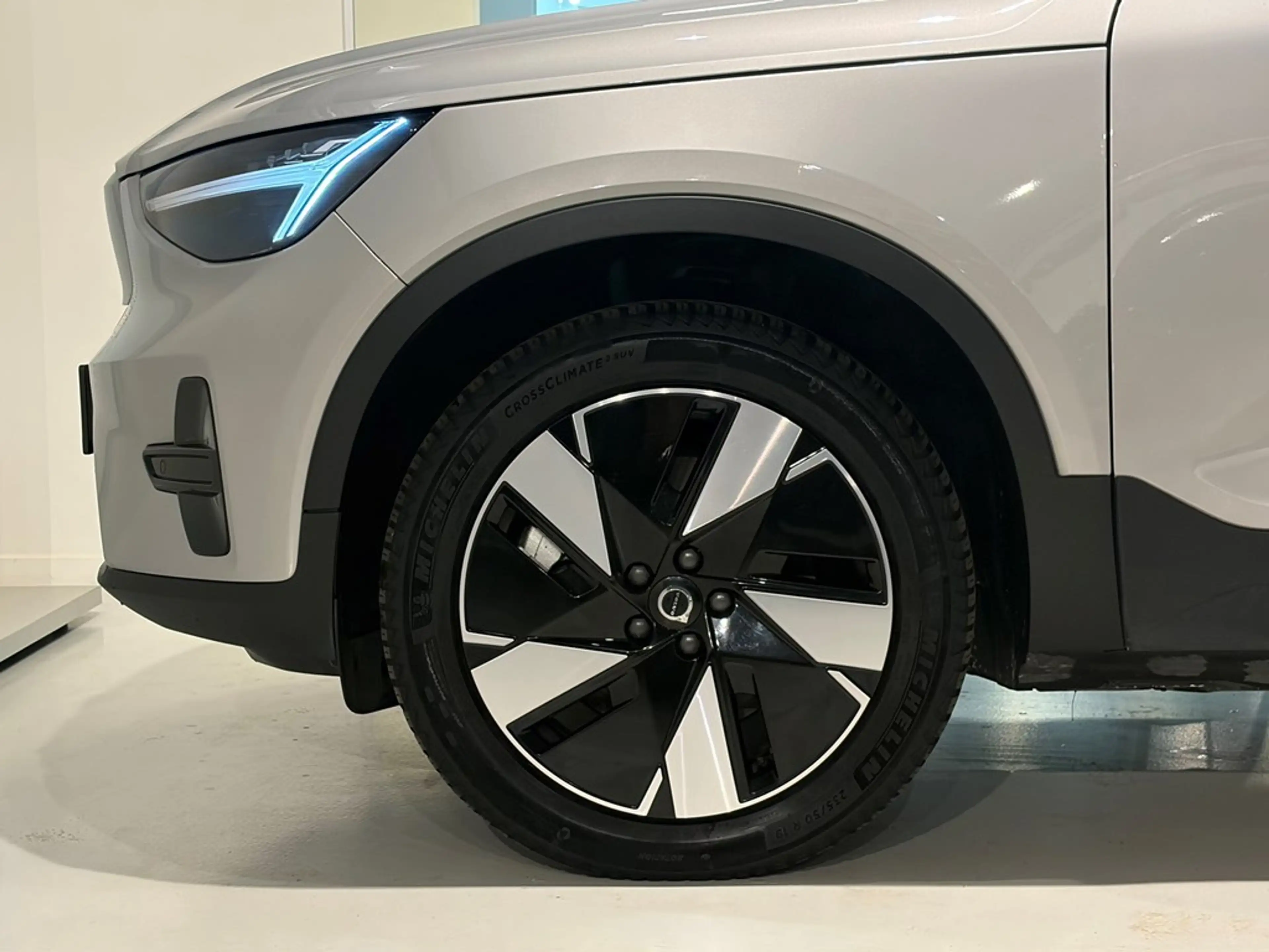 Volvo C40 Recharge Plus Extended Range — photo 3