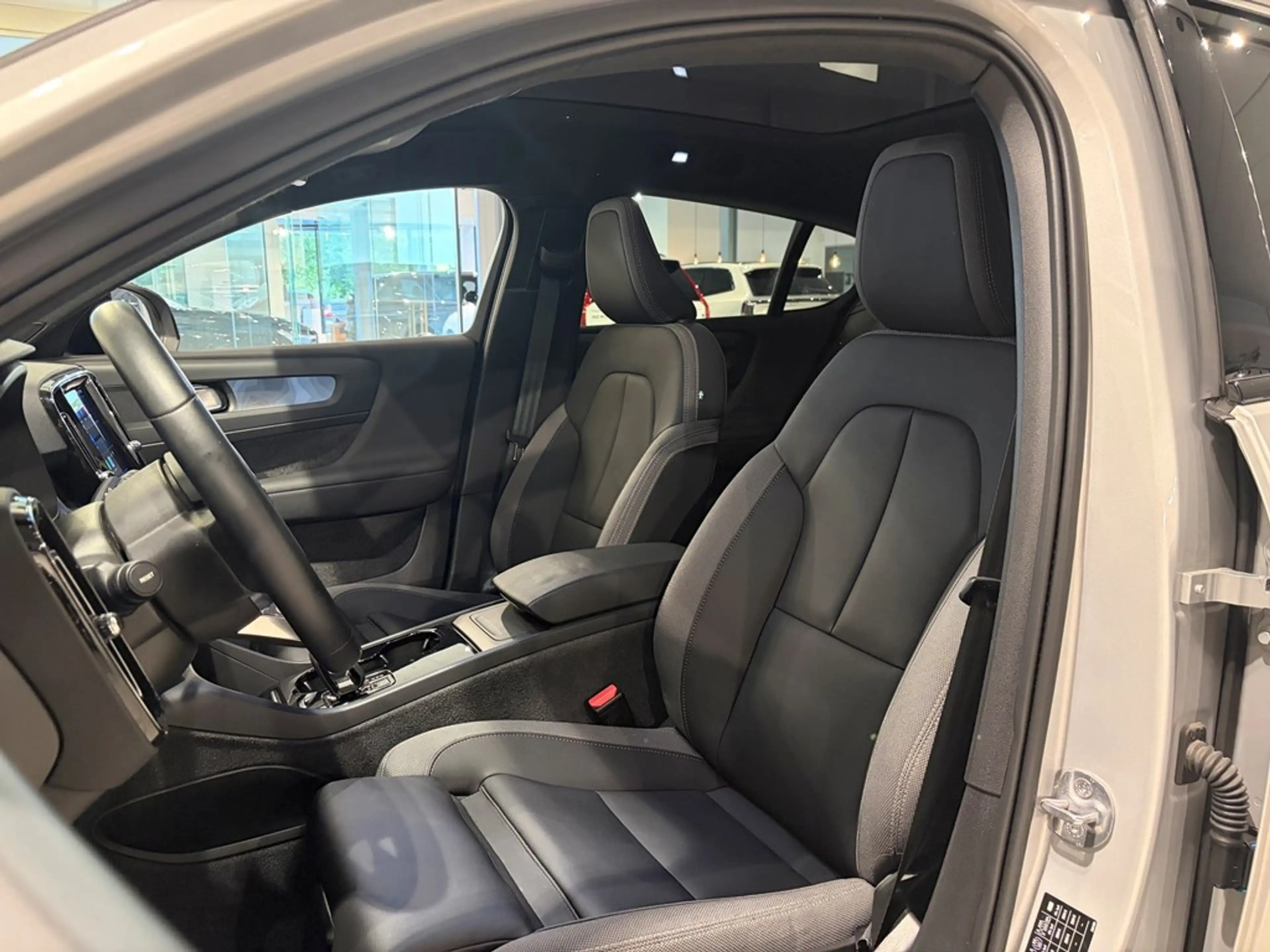 Volvo C40 Recharge Plus Extended Range — photo 5