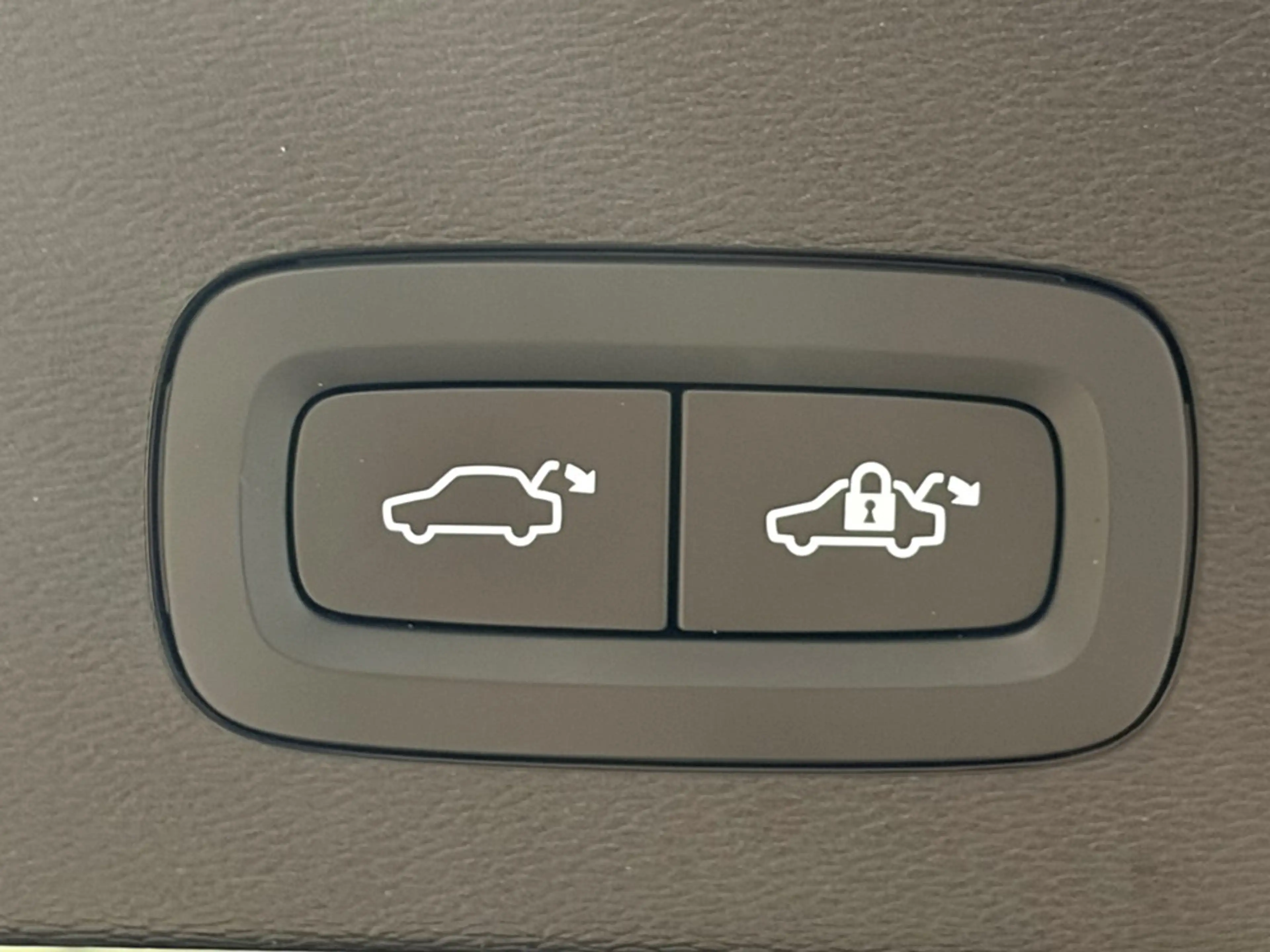 Volvo C40 Recharge Plus Extended Range — photo 10
