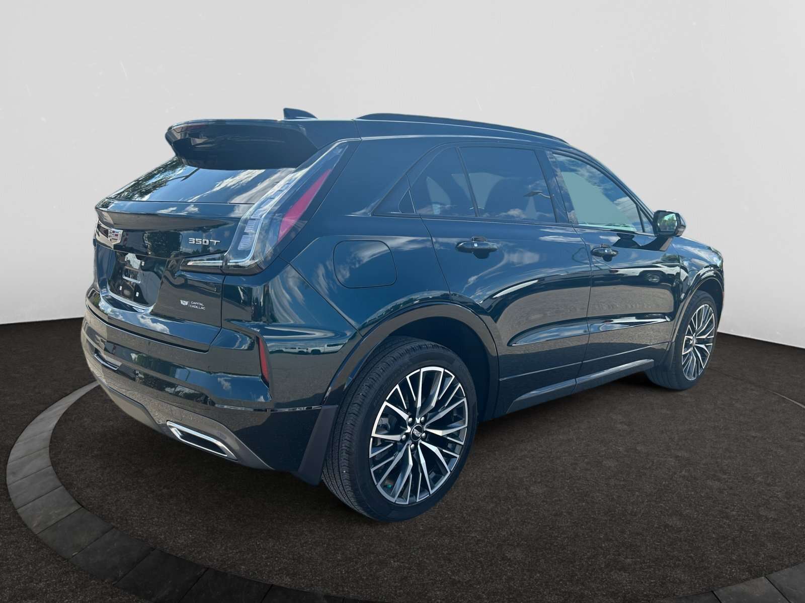 2025 Cadillac XT4 AWD Sport — снимка 1