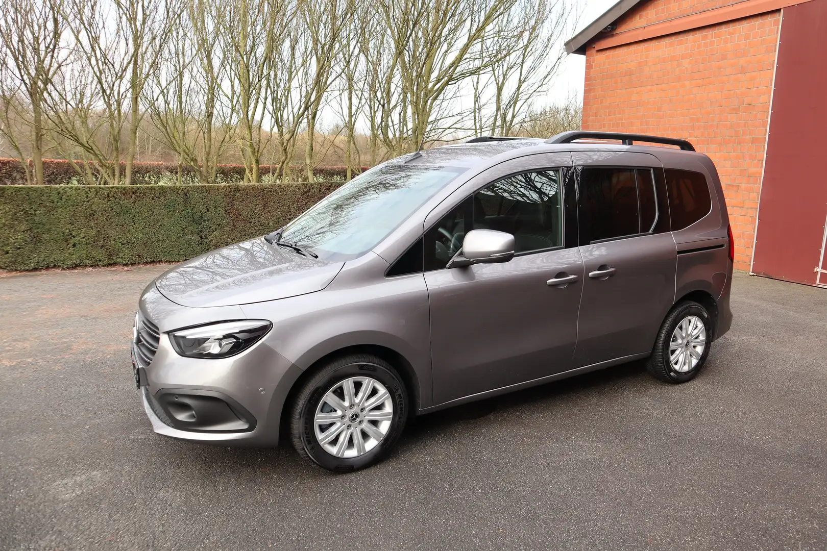 Mercedes-Benz T-Class 180 rollstuhlgerecht*5.Sitzer*Wenderampe*Garantie* Grau - 2