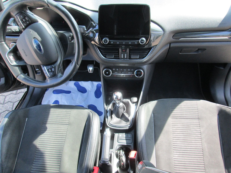 Ford Fiesta ST — photo 9