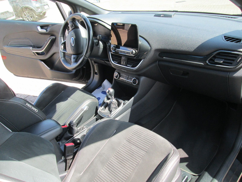 Ford Fiesta ST — photo 11