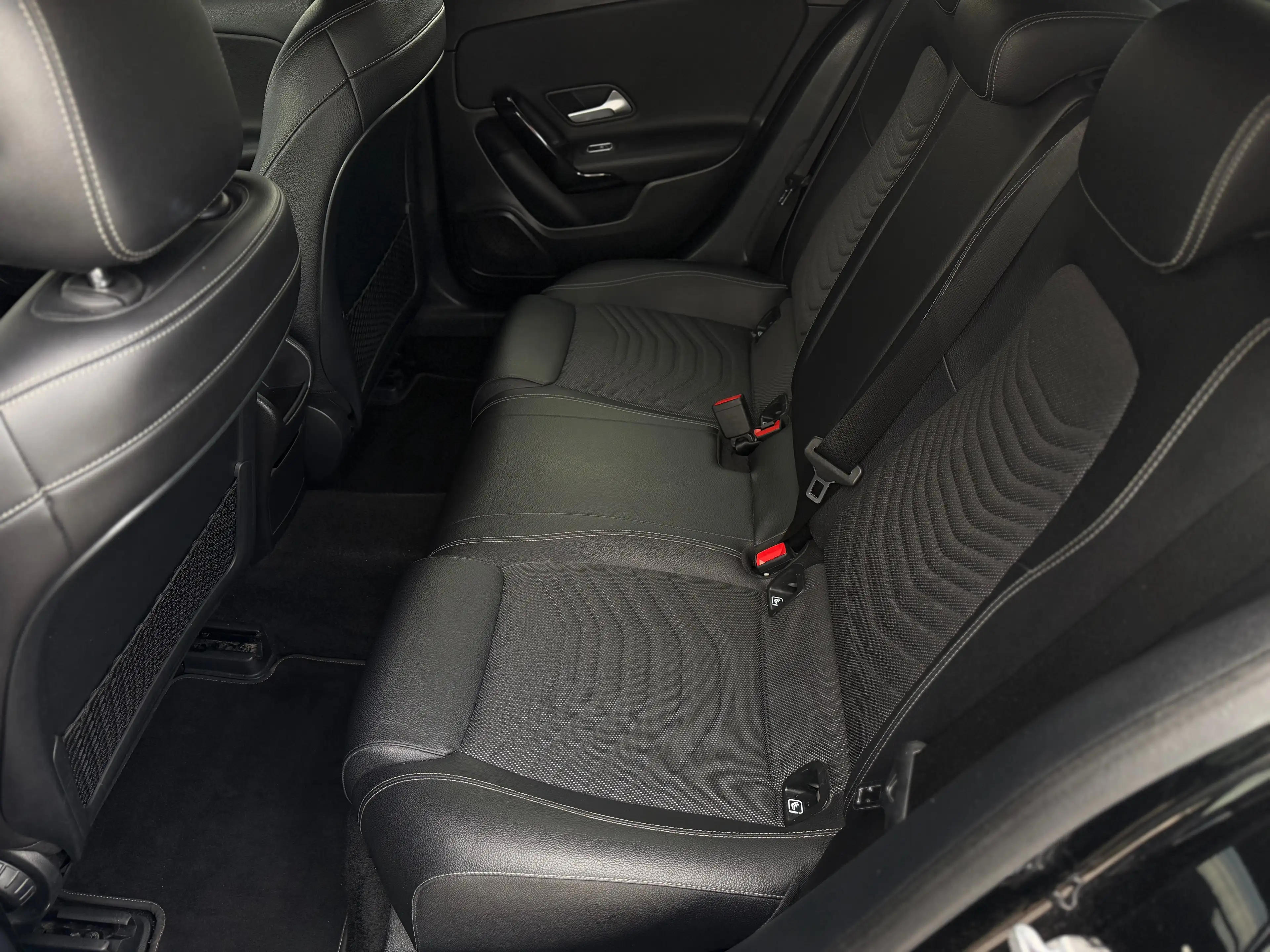 Mercedes-Benz A 180 A180d Style — photo 11