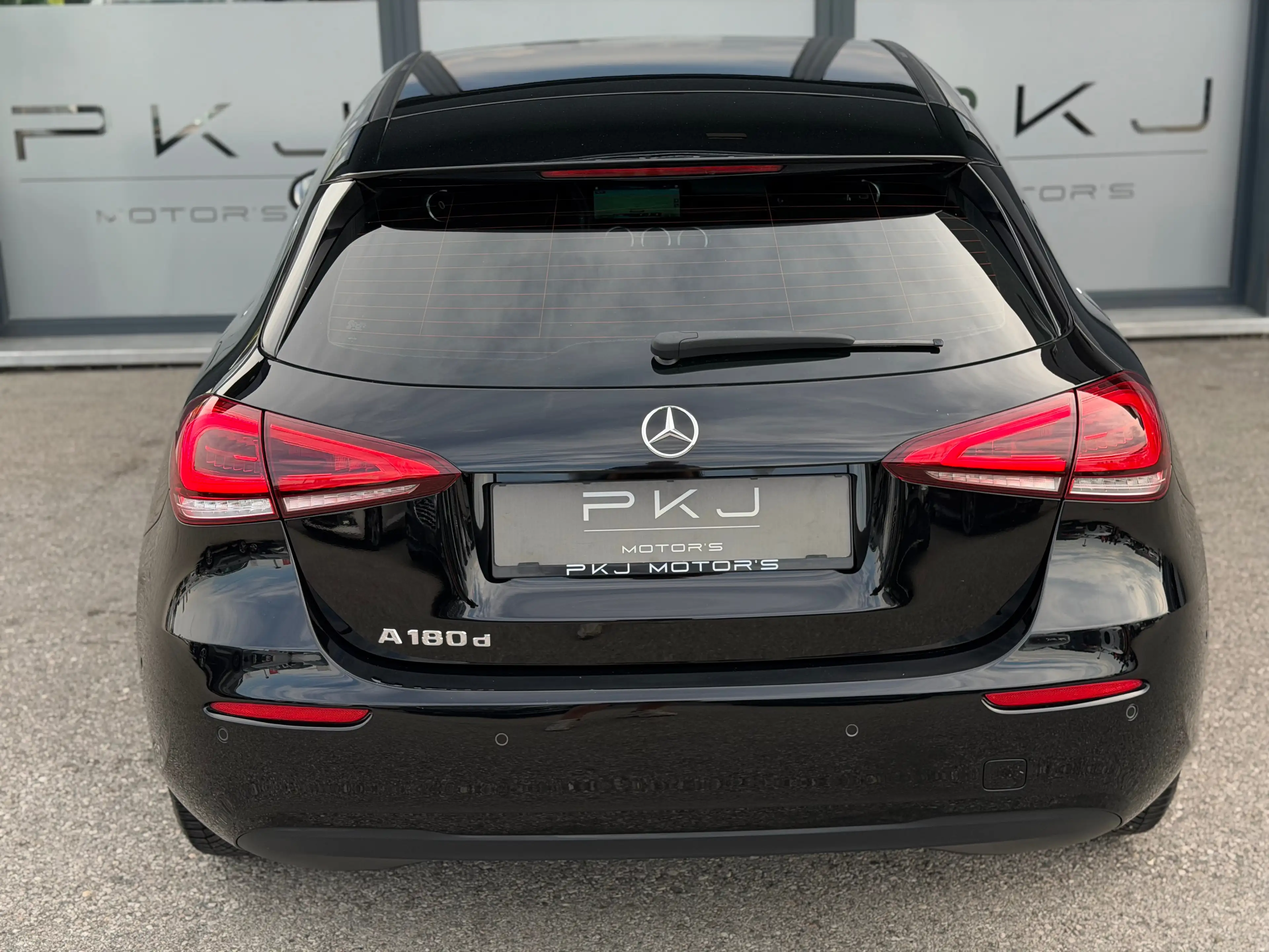 Mercedes-Benz A 180 A180d Style — photo 6