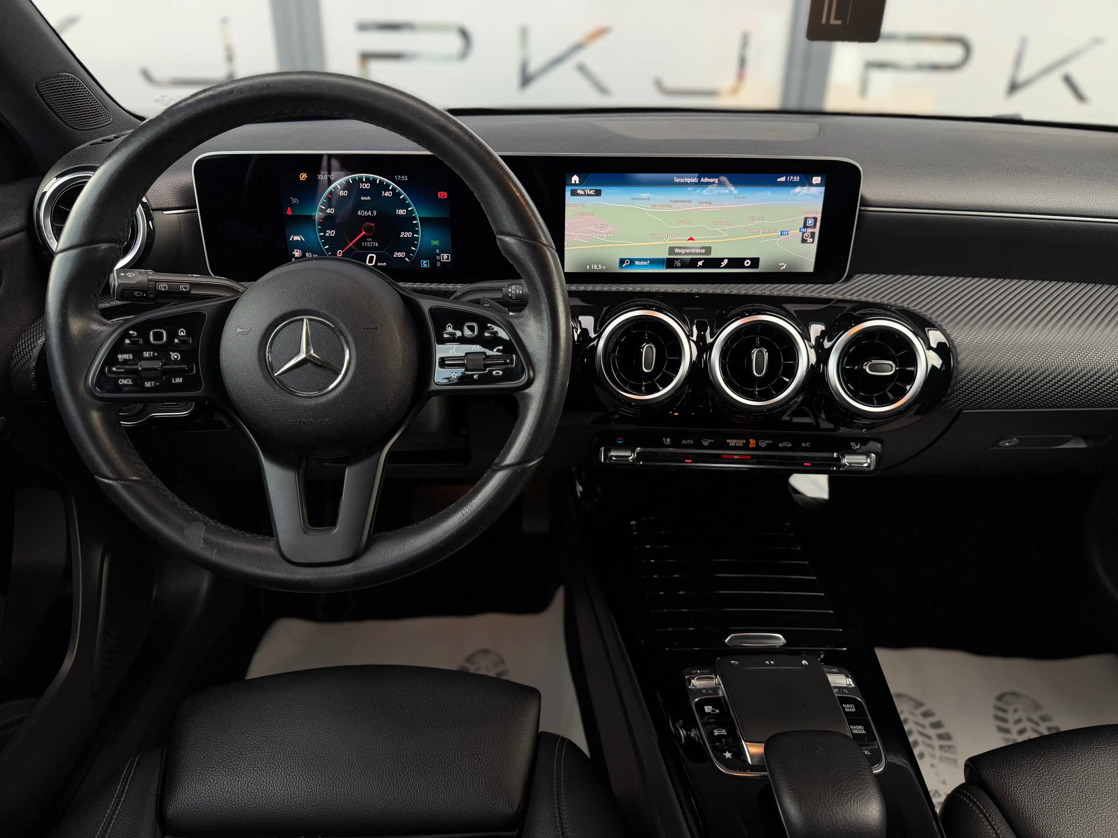 Mercedes-Benz A 180 A180d Style — photo 13