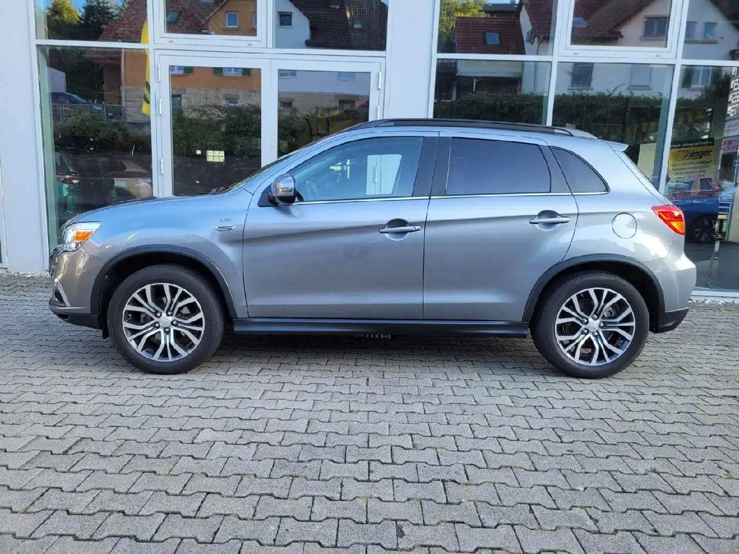 Mitsubishi ASX Edition 100+ 2WD Gris - 1