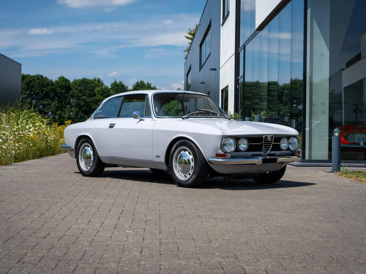 Alfa Romeo 1750 GTV Body-off restored Grau - 2