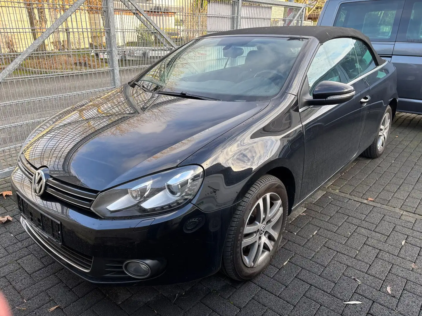 Volkswagen Golf VI Cabriolet Edition-Exclusive*1.Hand* Zwart - 1