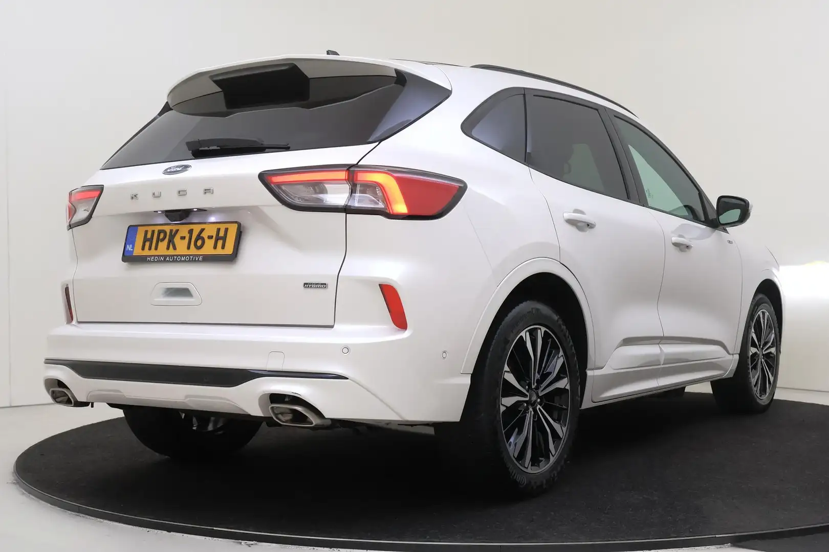 Ford Kuga 2.5 PHEV ST-Line X | Panoramadak | Winter Pack | H Wit - 2