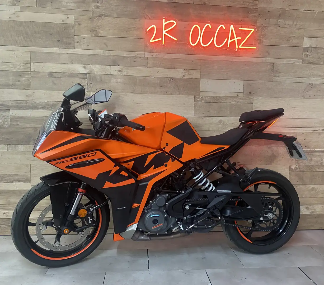 KTM RC 390 Orange - 2