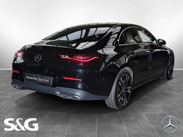 Mercedes-Benz Cla view 3
