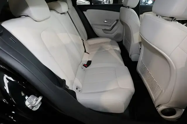 Mercedes-Benz Cla view 7