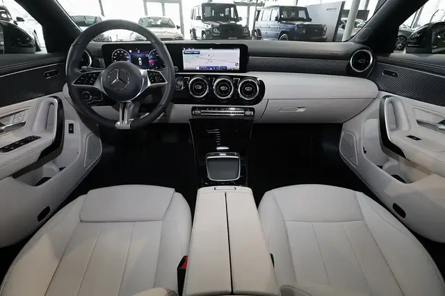Mercedes-Benz Cla view 6