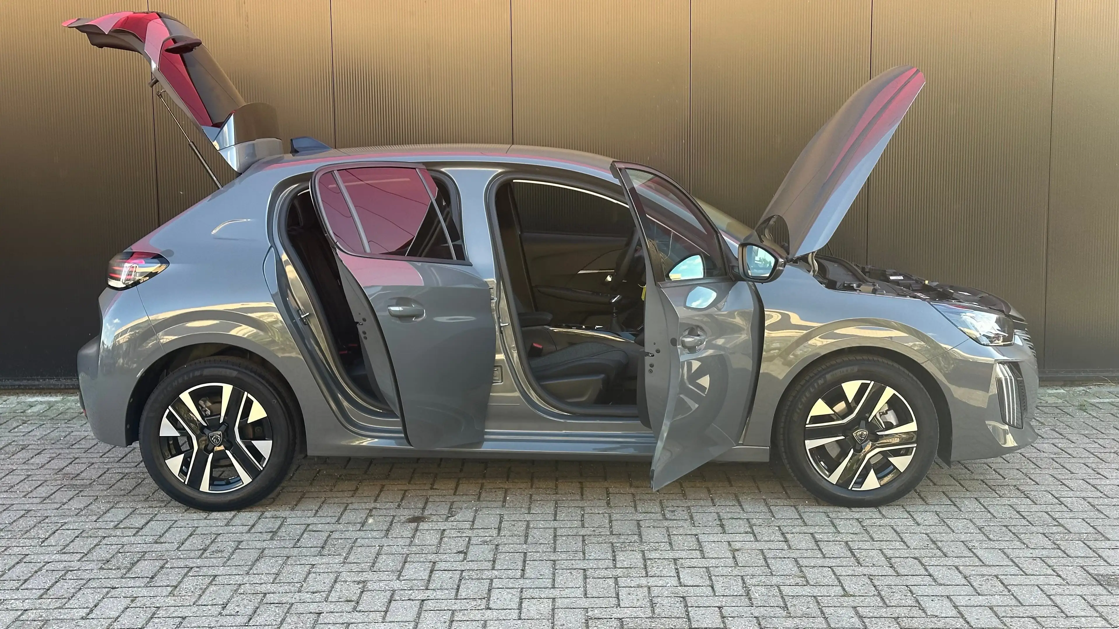Peugeot 208 1.2 PureTech 100 Allure | Apple Carplay / Android — photo 8