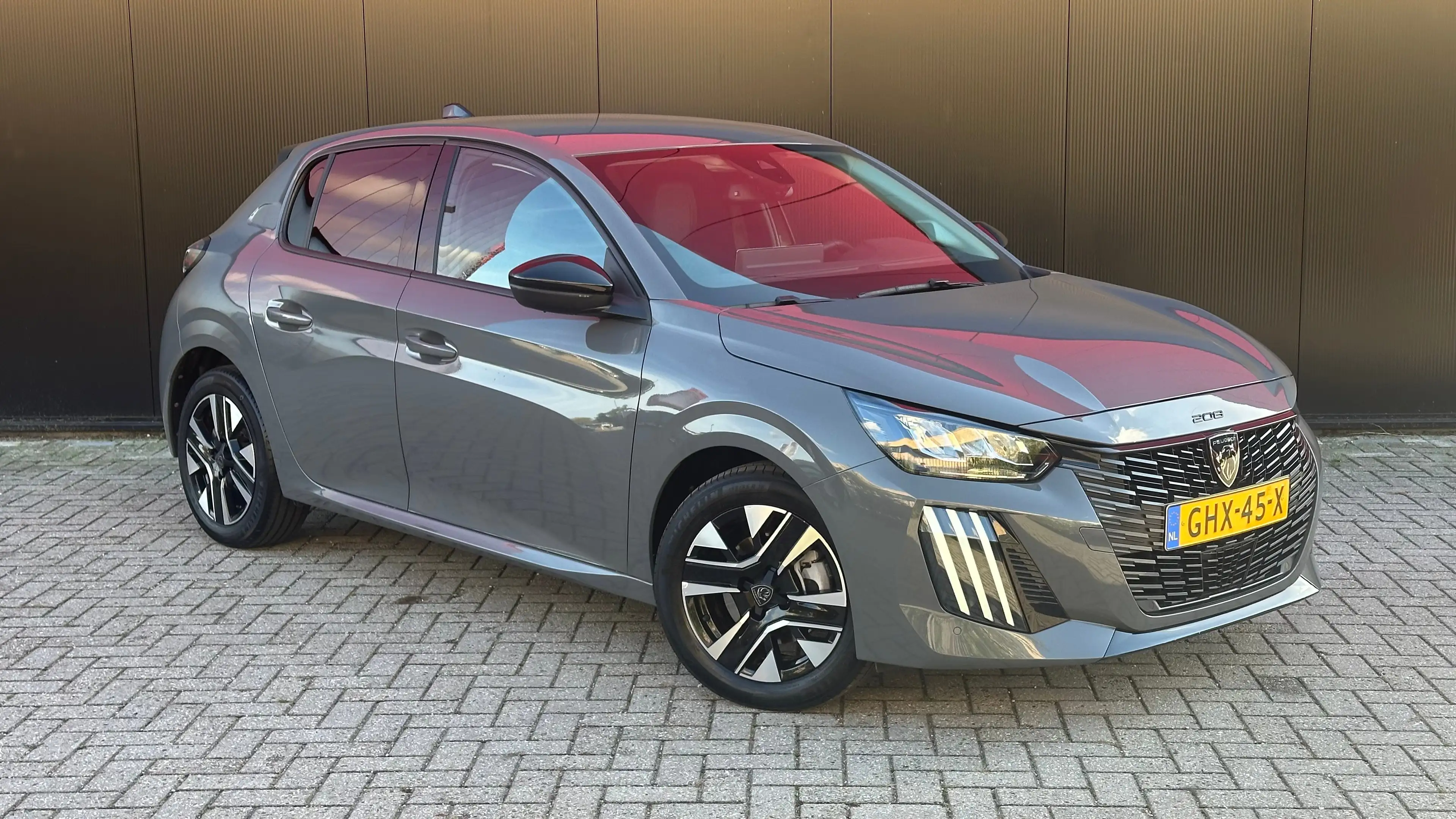 Peugeot 208 1.2 PureTech 100 Allure | Apple Carplay / Android — photo 6