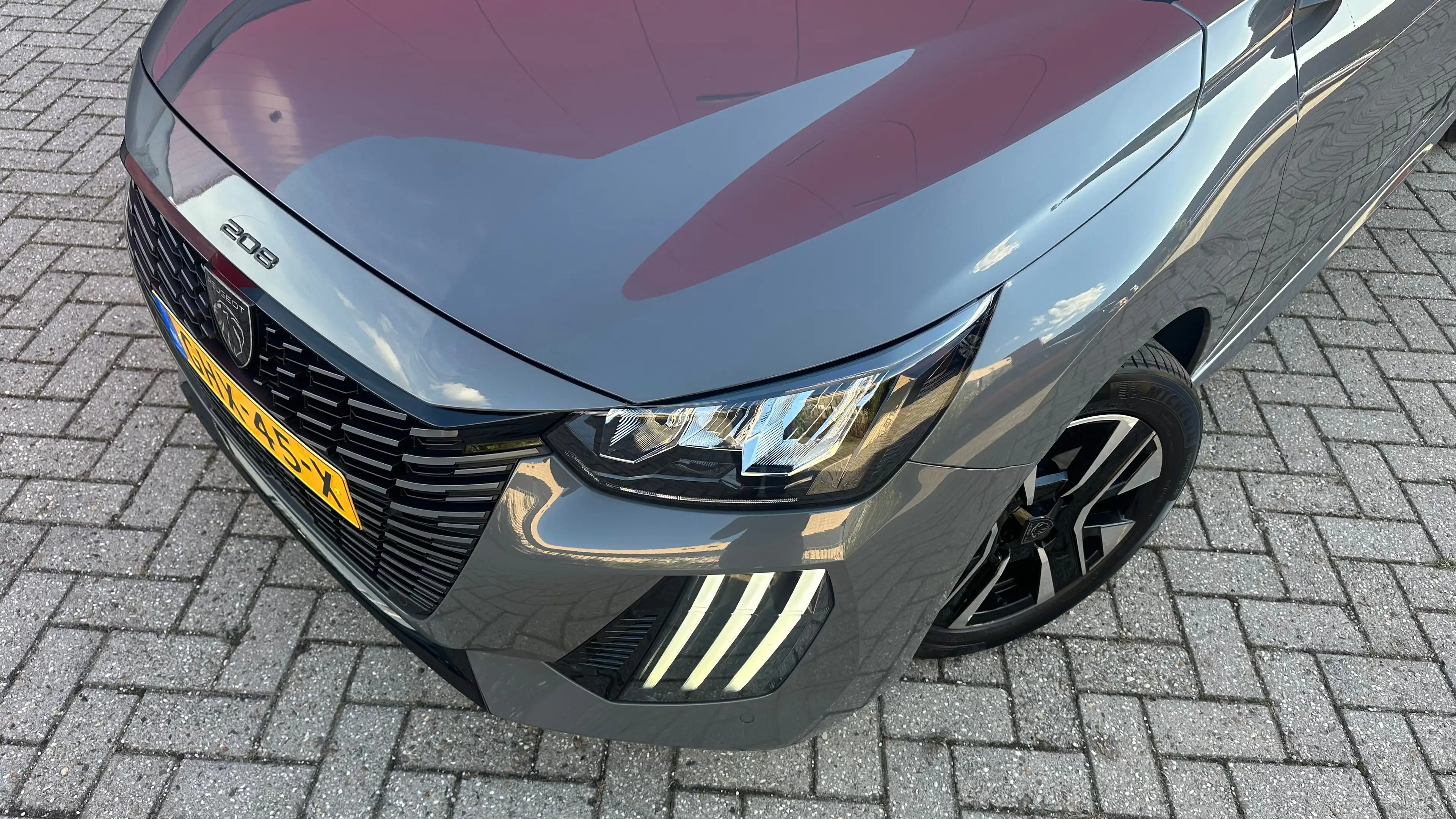 Peugeot 208 1.2 PureTech 100 Allure | Apple Carplay / Android — photo 15