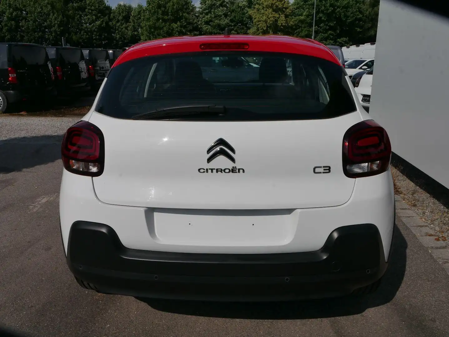 Citroen C3 PureTech*NAVI*PDC-HINTEN*LED*KLIMA*RADIO*BLUETOOTH Rot - 2