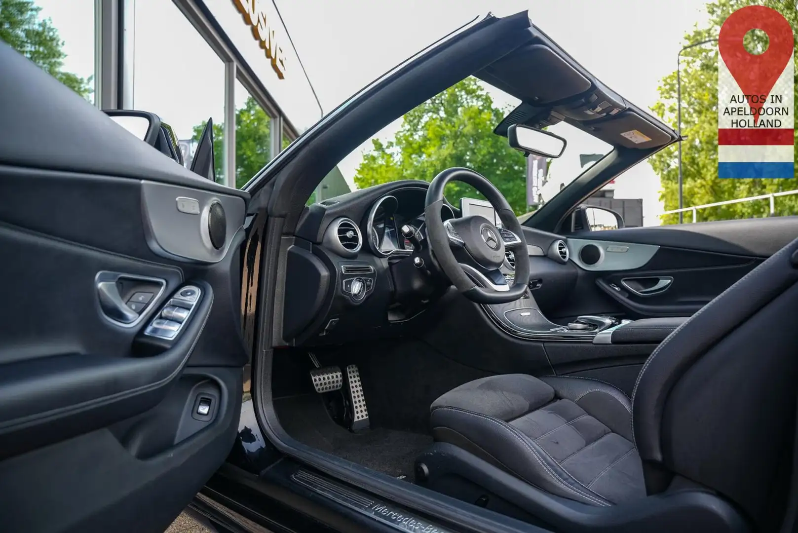 Mercedes-Benz C 180 Cabrio Edition 1 AMG Airscarf Stoelverw. N Schwarz - 2