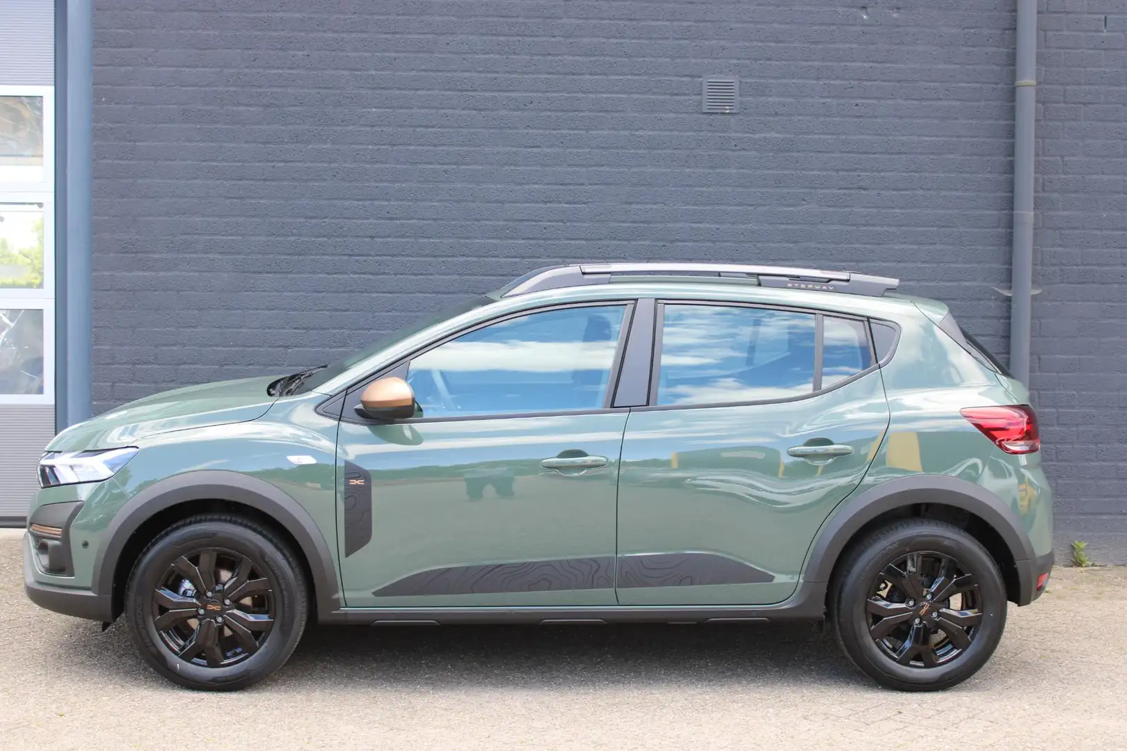 Dacia Sandero Stepway 100 ECO-G Extreme Gri - 2