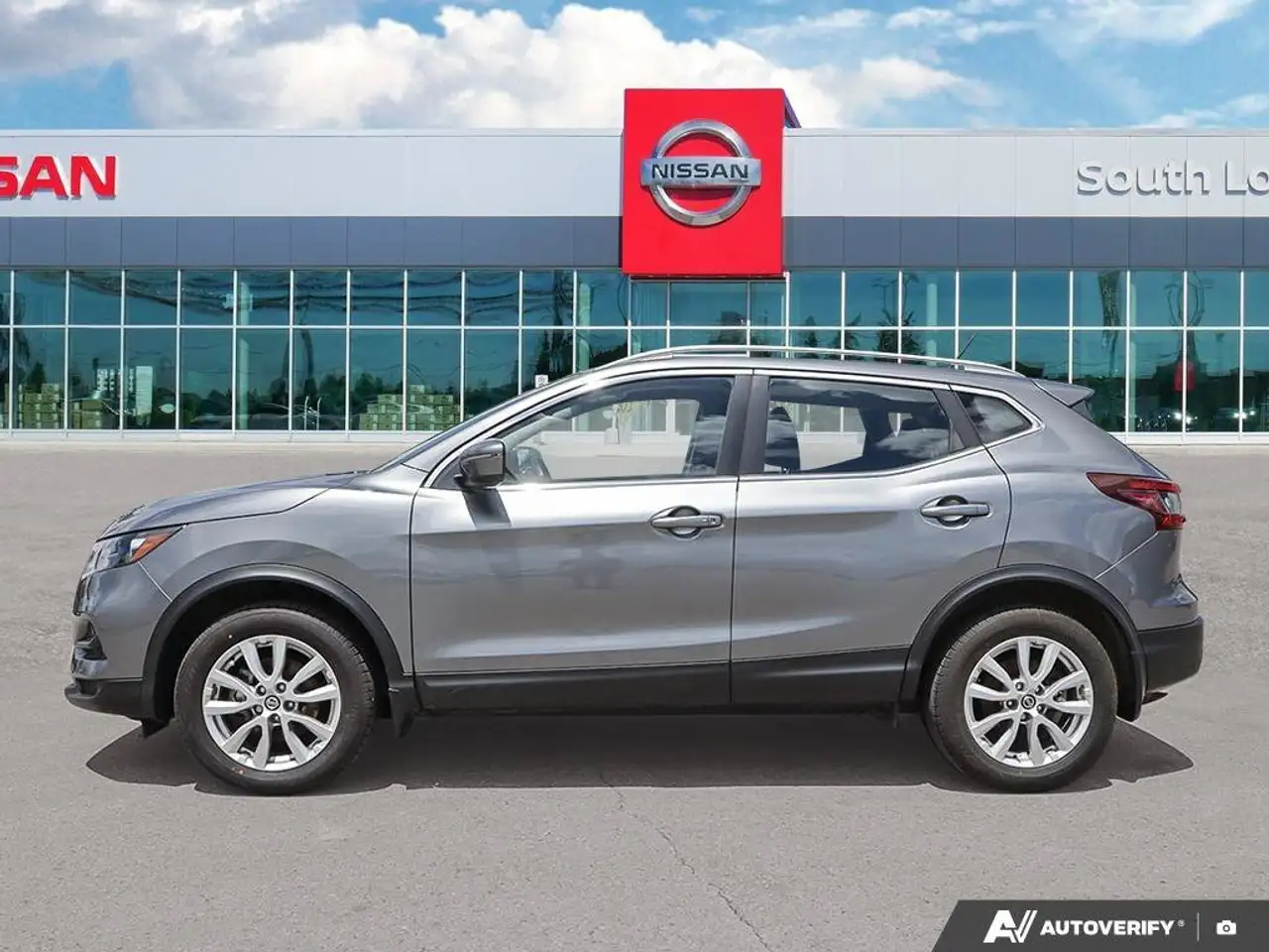 Nissan Qashqai снимка Nissan Qashqai