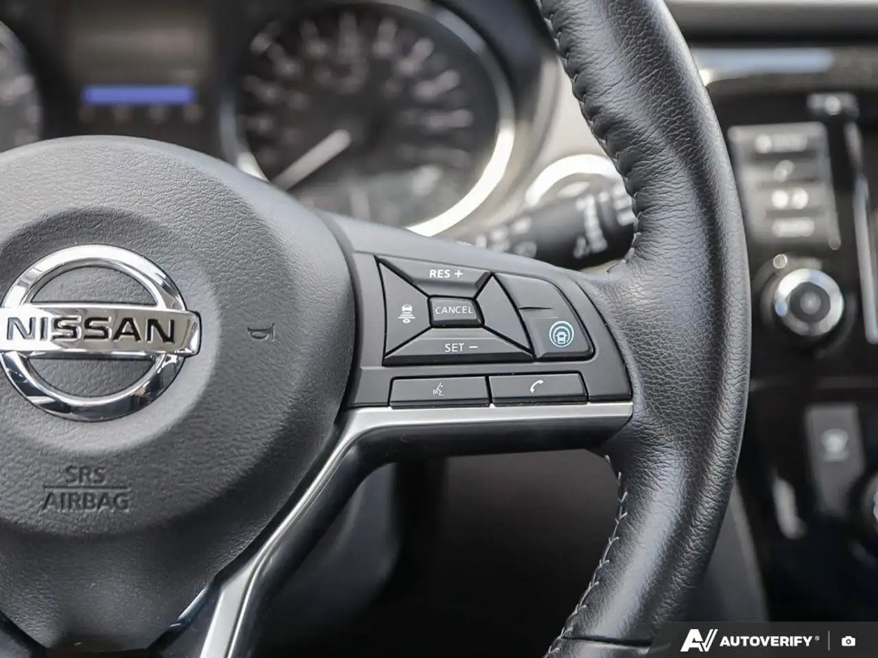 Nissan Qashqai снимка Nissan Qashqai