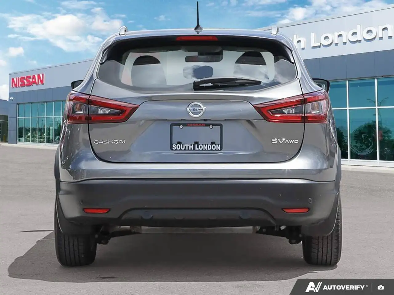 Nissan Qashqai снимка Nissan Qashqai
