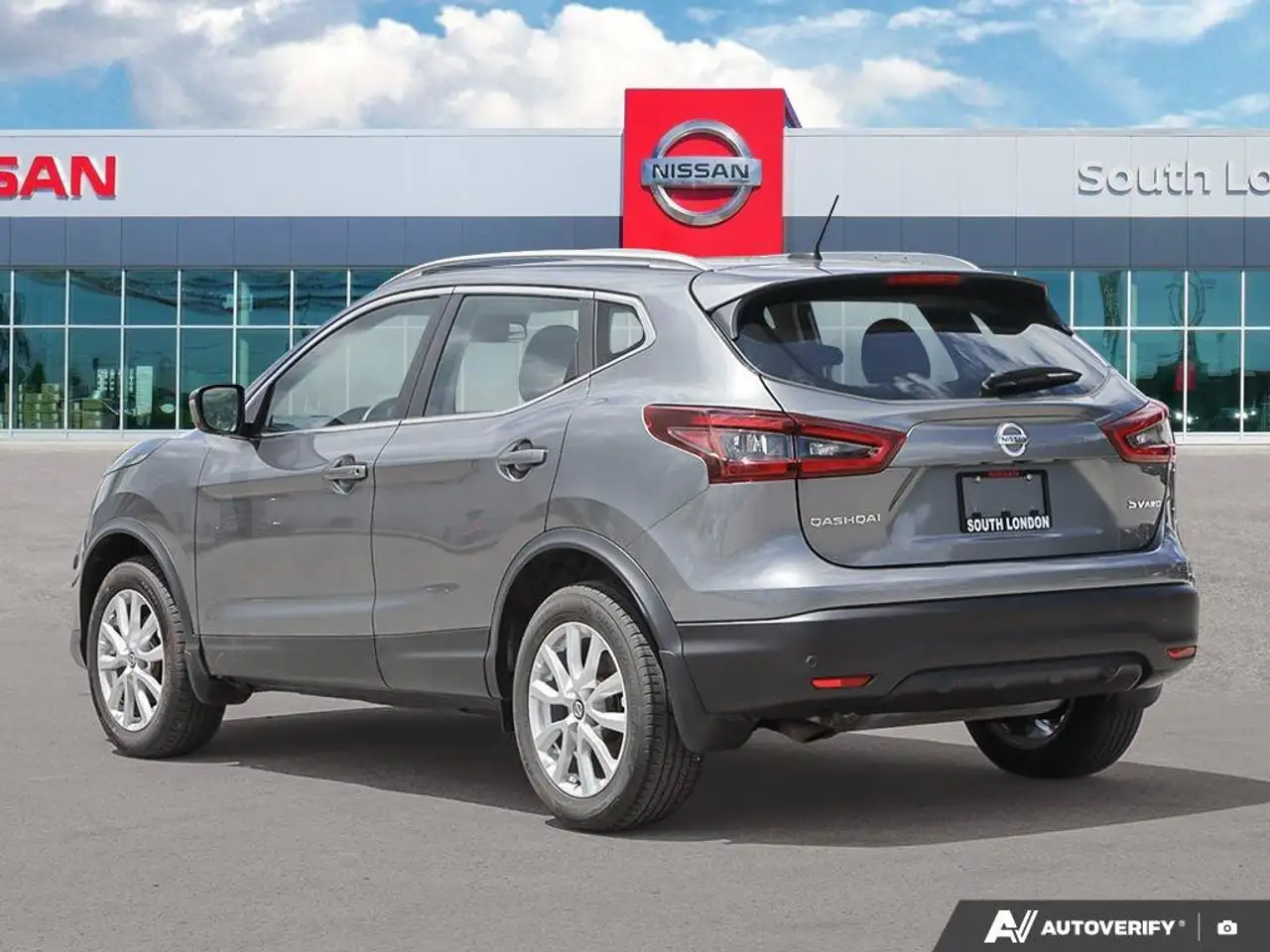 Nissan Qashqai снимка Nissan Qashqai