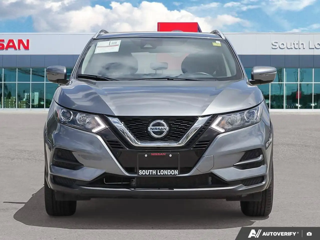 Nissan Qashqai снимка Nissan Qashqai