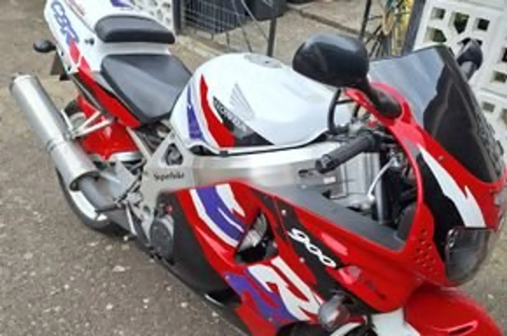 Honda CBR 900 Rot - 1