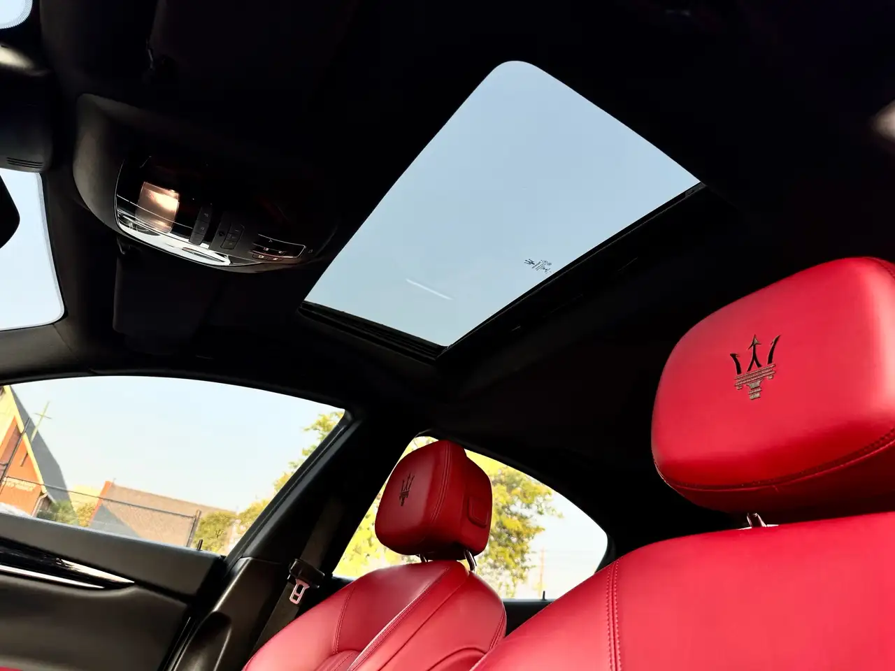 Maserati Ghibli снимка Maserati Ghibli