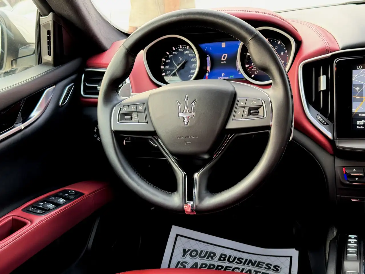 Maserati Ghibli снимка Maserati Ghibli