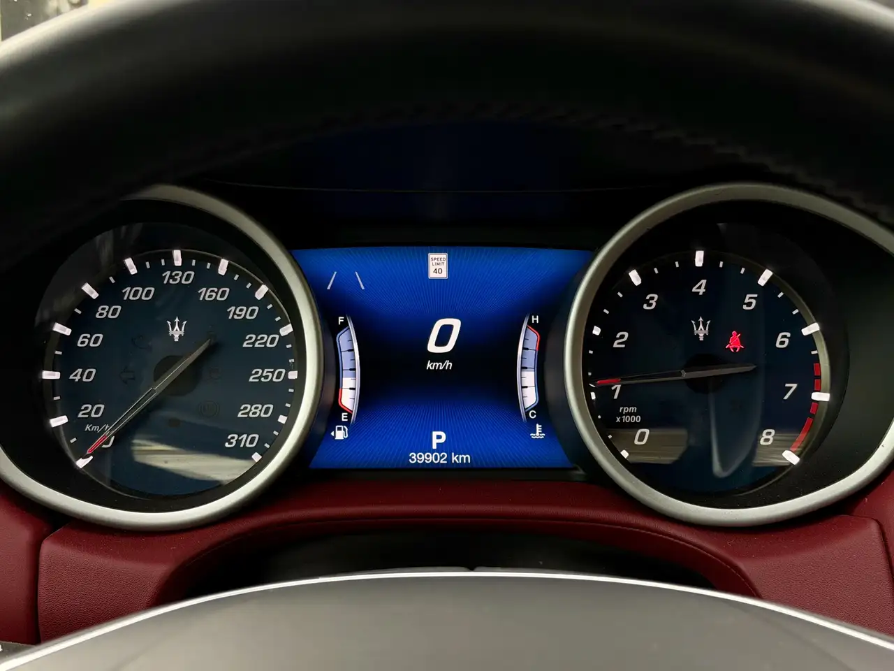 Maserati Ghibli снимка Maserati Ghibli