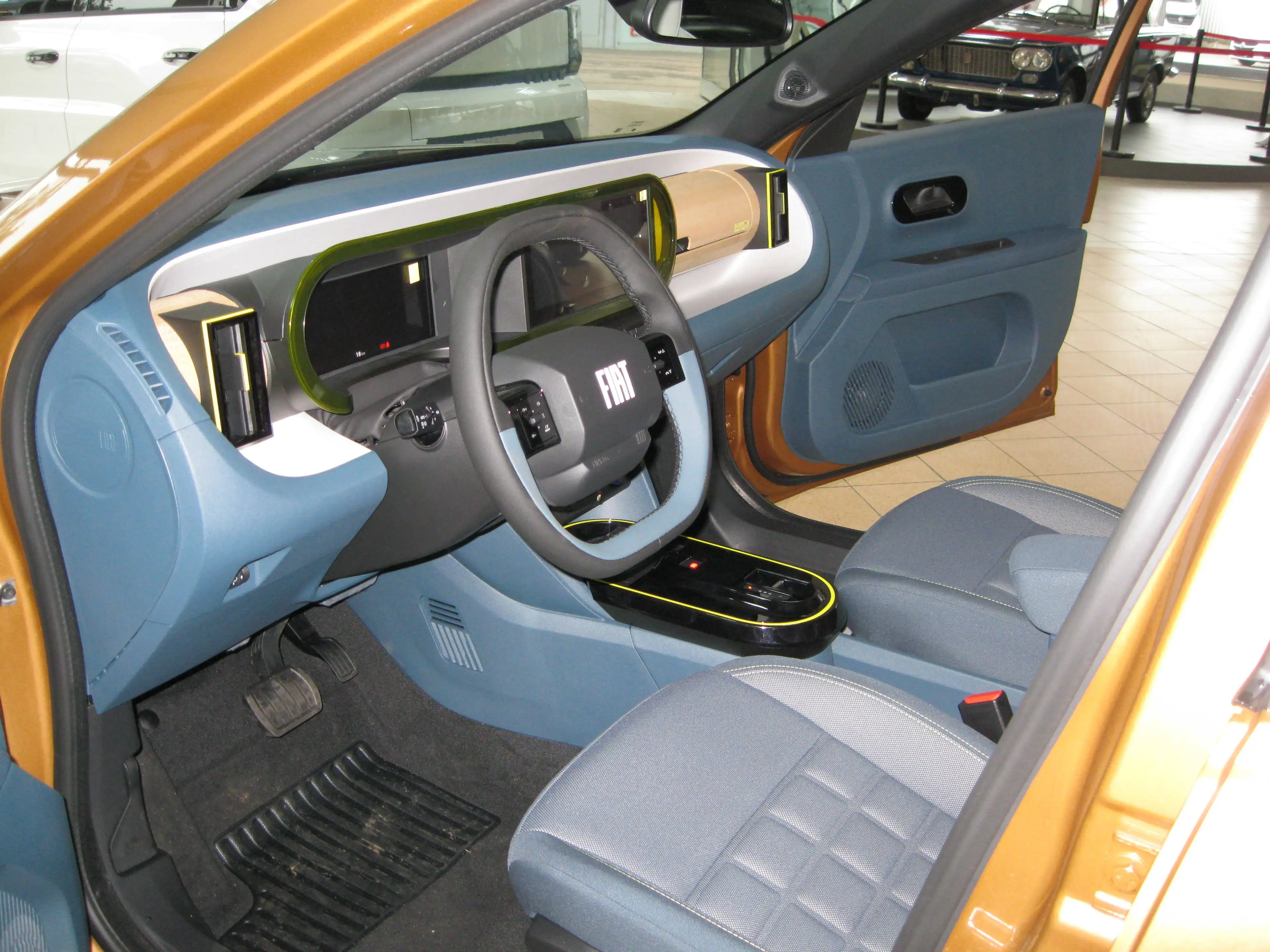 Fiat Grande Panda La Prima Automatik 1.2 Hybrid 74 kW NAVI-Winterpaket-LED-Kamera-PDC-ZV — photo 5