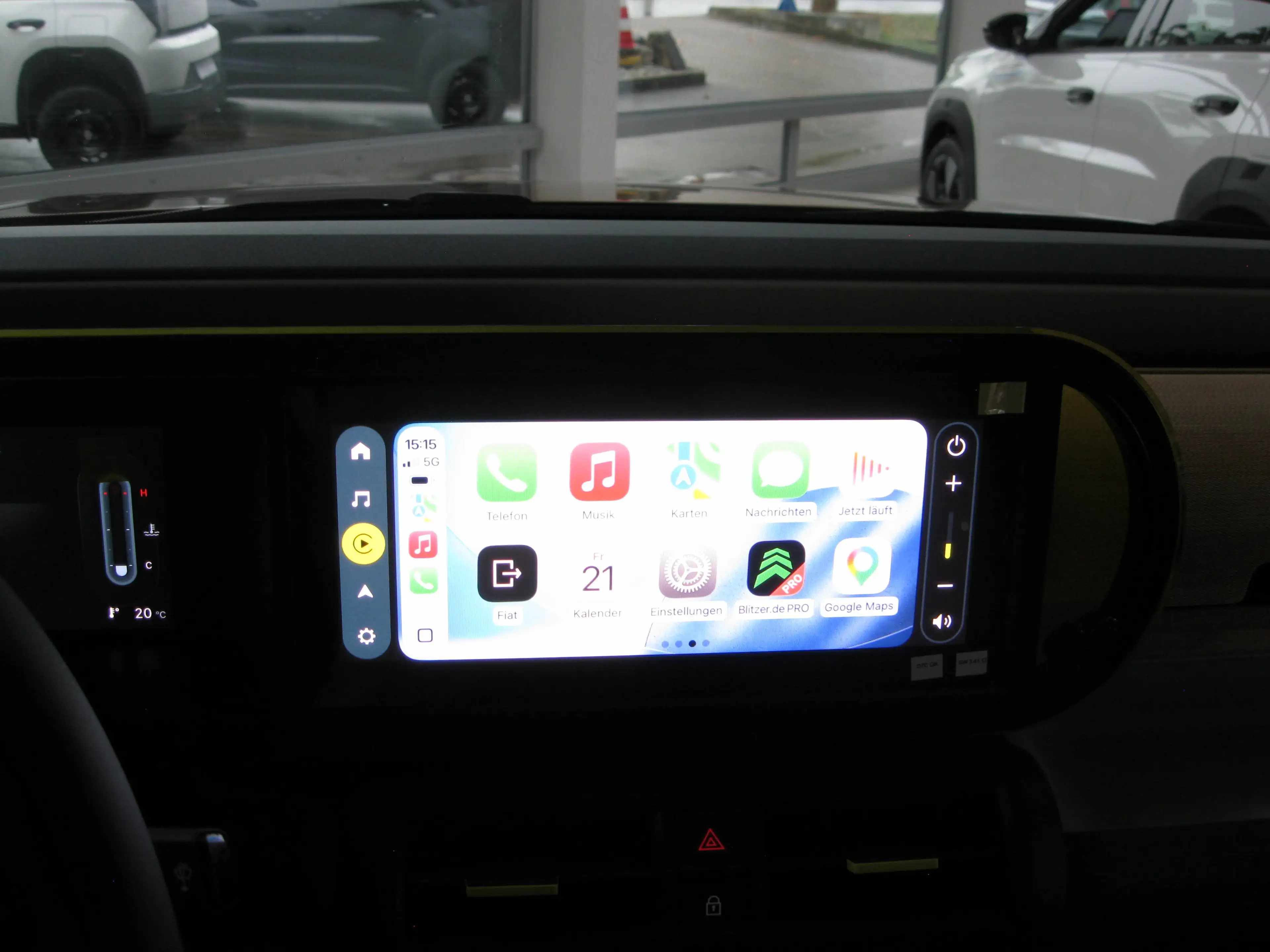 Fiat Grande Panda La Prima Automatik 1.2 Hybrid 74 kW NAVI-Winterpaket-LED-Kamera-PDC-ZV — photo 15
