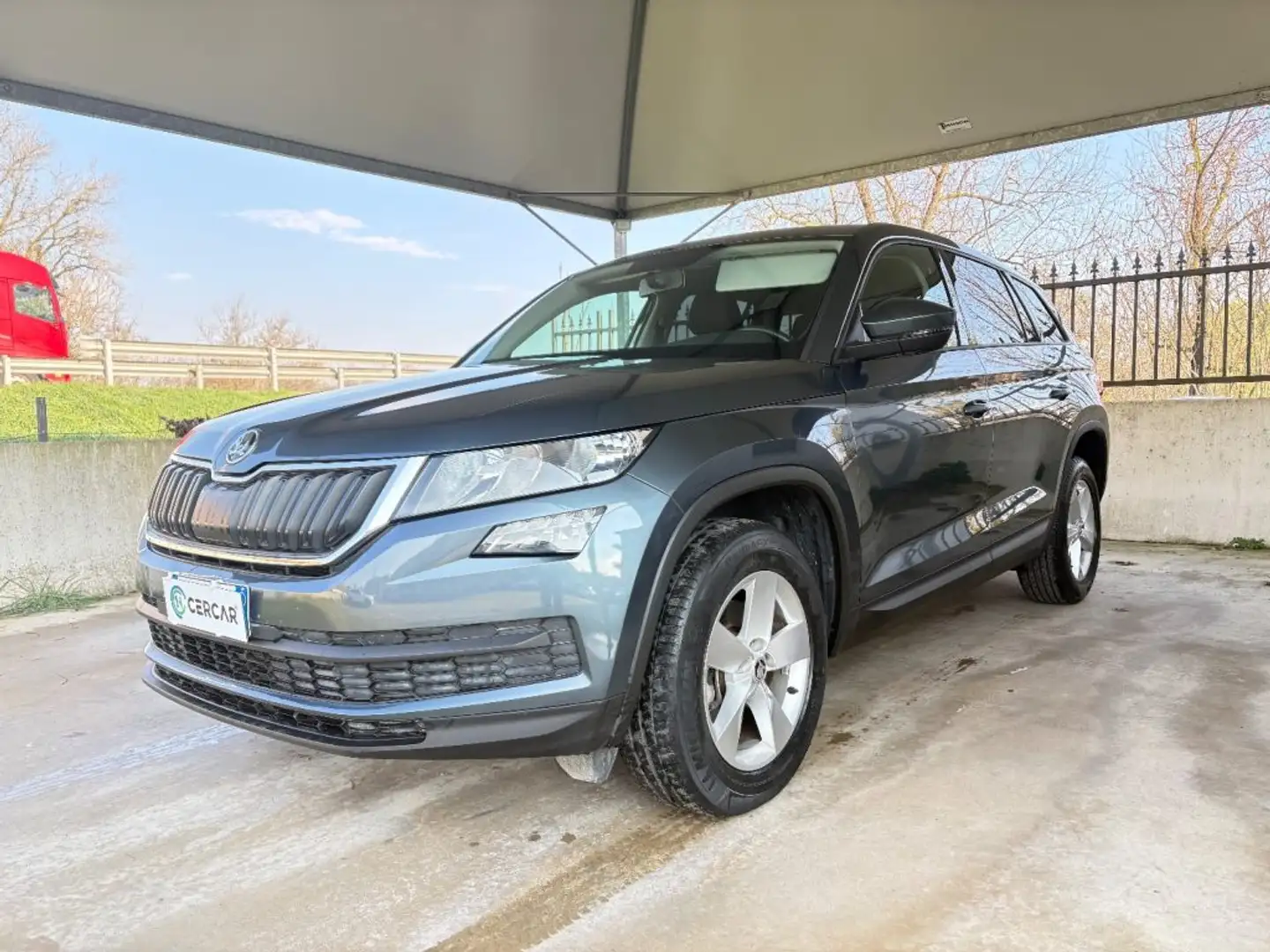 Skoda Kodiaq 1.4 EURO 6 BENZ POCHI KM E TAGLIANDI CERTIFICATI Grigio - 1