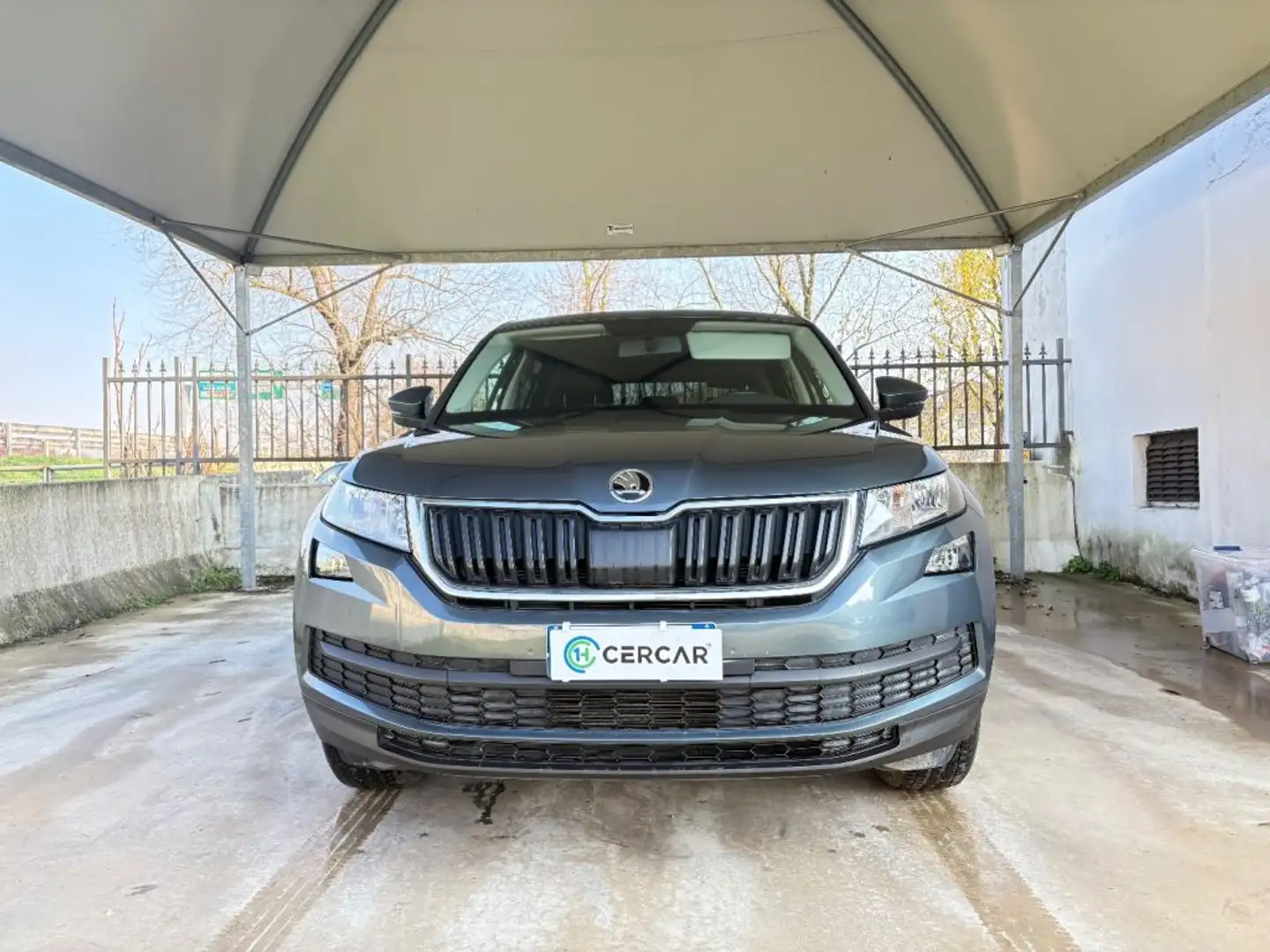 Skoda Kodiaq 1.4 EURO 6 BENZ POCHI KM E TAGLIANDI CERTIFICATI Grigio - 2