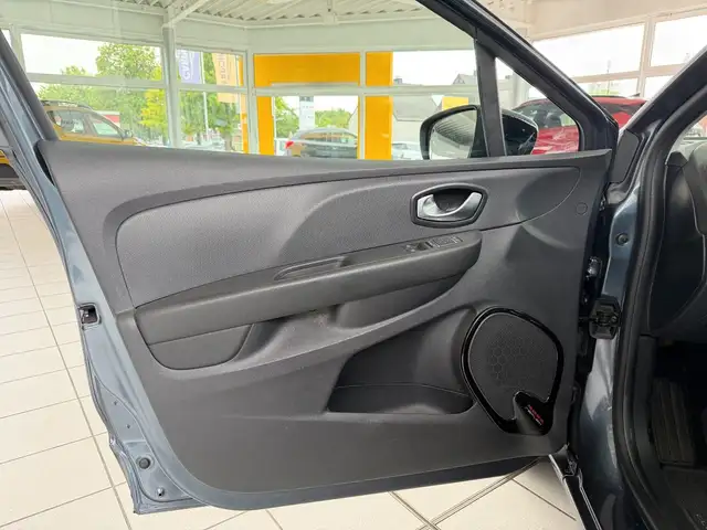 Renault Clio view 10