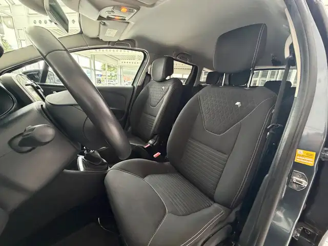 Renault Clio view 14